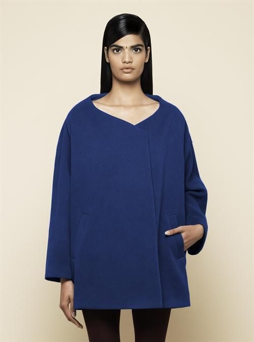 abrigo azul klein cruzado monica cordera